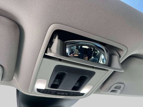 Used 2023 Honda Pilot Elite image 39