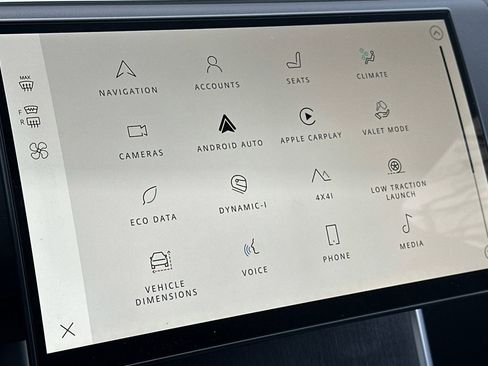 New 2025 Land Rover Range Rover Long Wheelbase SE image 20