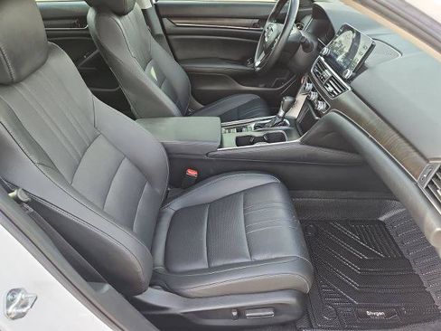 Used 2021 Honda Accord EX-L image 25