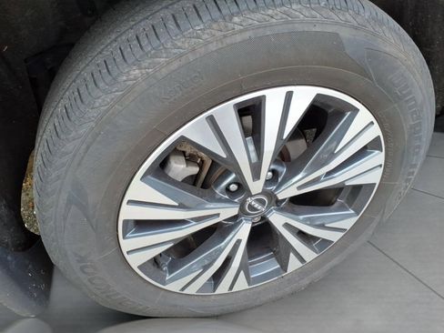 Used 2023 Nissan Rogue SV w/ SV Premium B Package AWD/4WD image 5