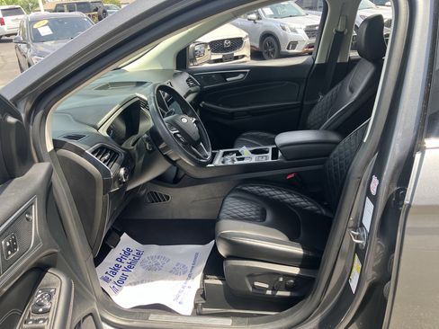 Certified 2024 Ford Edge Titanium AWD/4WD image 17