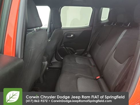 Used 2021 Jeep Renegade Latitude image 29