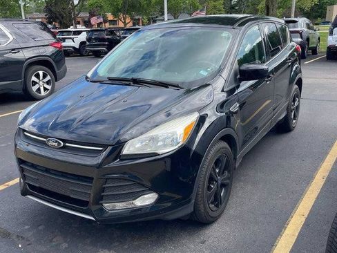 Used 2016 Ford Escape SE FWD image 1