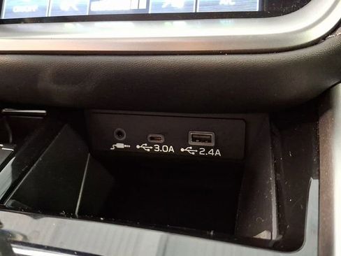 Certified 2025 Subaru Legacy Premium image 22