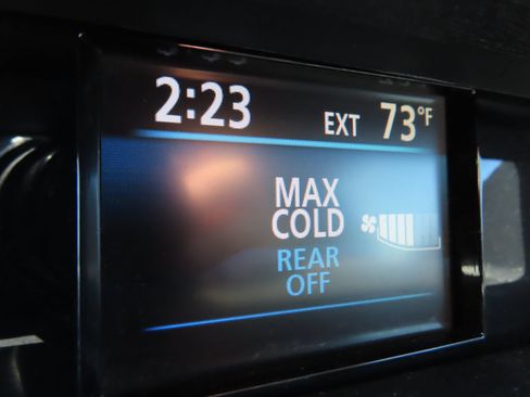 Used 2014 Toyota Sienna XLE FWD image 23