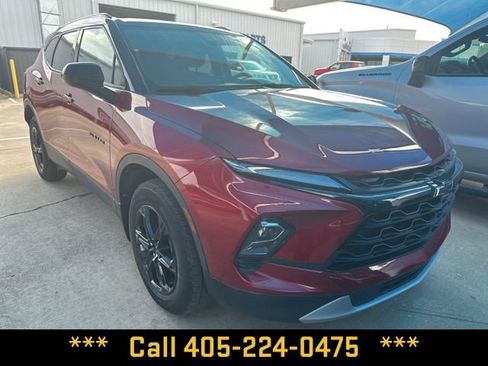 Used 2024 Chevrolet Blazer LT w/ Convenience Package image 2