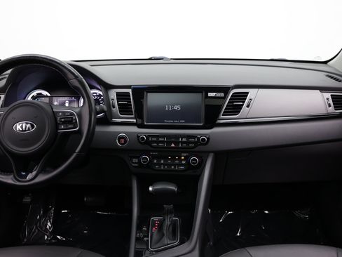 Used 2018 Kia Niro EX w/ EX Premium Package FWD image 32