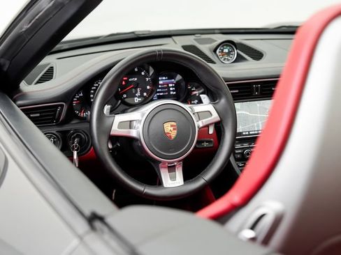 Certified 2015 Porsche 911 Carrera GTS RWD image 10