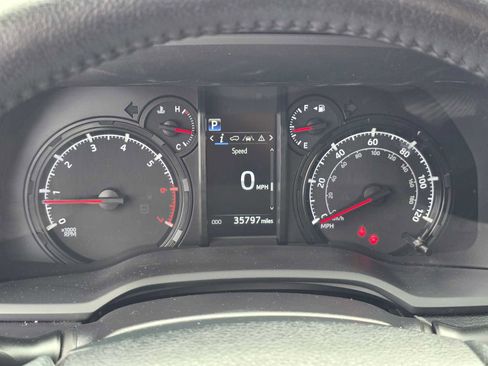 Used 2023 Toyota 4Runner SR5 image 27