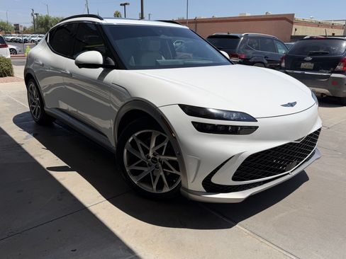Used 2023 Genesis GV60 Advanced AWD/4WD image 6