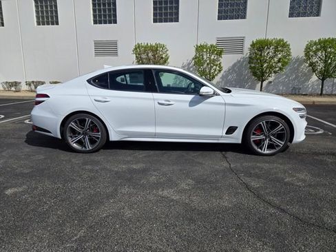 Used 2025 Genesis G70 2.5T w/ Sport Prestige Package image 9