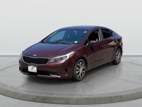 Used 2018 Kia Forte LX FWD image 3
