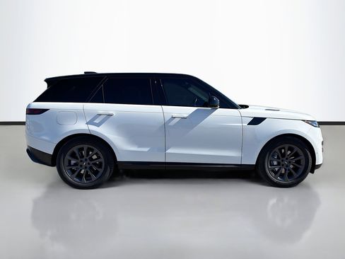 Used 2024 Land Rover Range Rover Sport SE image 6