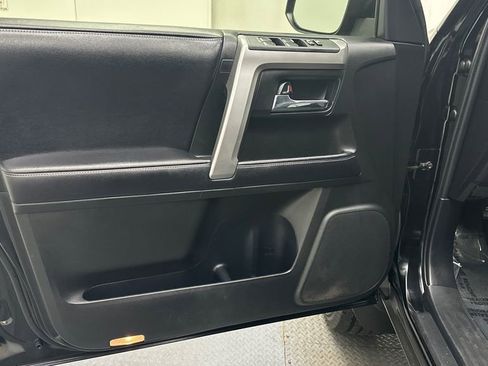 Used 2017 Toyota 4Runner SR5 Premium AWD/4WD image 15