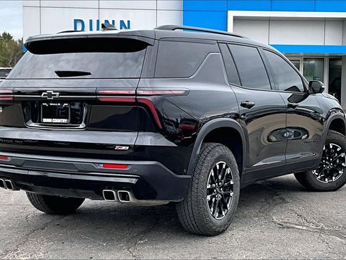 Used 2026 Chevrolet Traverse Z71 w/ Enhanced Driving Package image 2