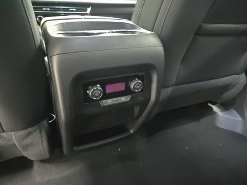 New 2026 Chevrolet Traverse LT image 21