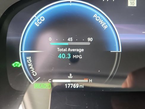 Used 2025 Toyota Camry XLE FWD image 15
