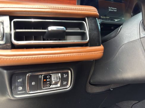 Certified 2021 Lincoln Aviator Grand Touring w/ Elements Package Plus AWD/4WD image 17