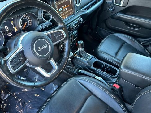 Used 2019 Jeep Wrangler Unlimited Sahara w/ Quick Order Package 24M Moab image 10