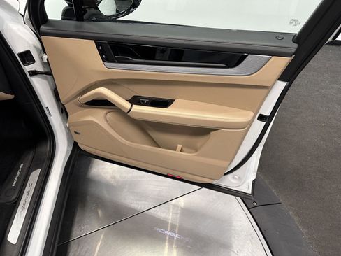 Certified 2024 Porsche Cayenne S image 41