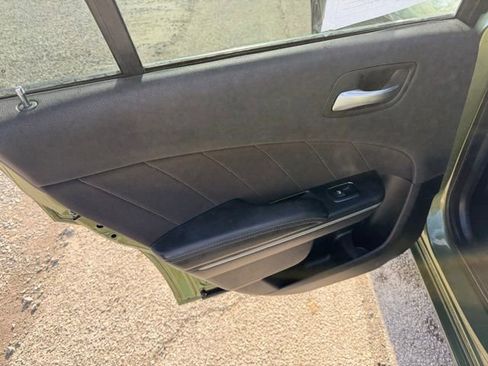 Used 2018 Dodge Charger GT image 31
