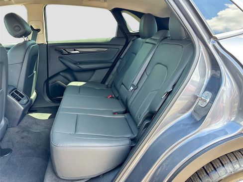 New 2025 VinFast VF 8 Eco AWD/4WD image 23