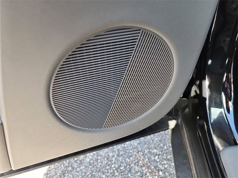 New 2025 Hyundai Ioniq 5 SE image 15