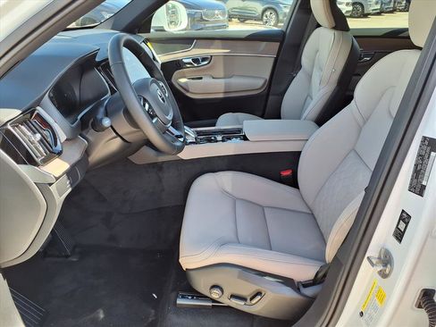 New 2026 Volvo XC90 B5 Core w/ Protection Package Premier image 13