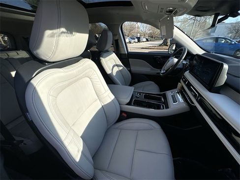 New 2026 Lincoln Aviator Reserve image 27