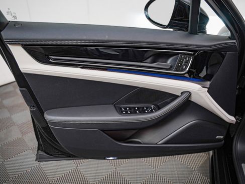 Certified 2025 Porsche Panamera 4S w/ Premium Package image 26