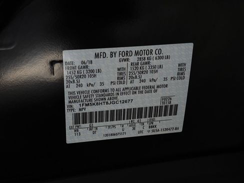 Used 2018 Ford Explorer Platinum image 35