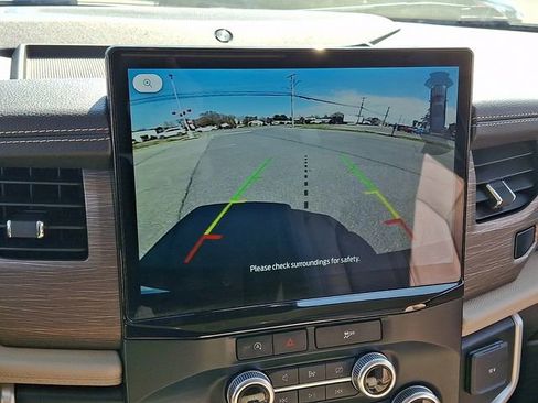 Used 2024 Ford Expedition Max Limited image 18