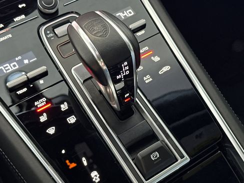 Certified 2022 Porsche Panamera Turbo S AWD/4WD image 28