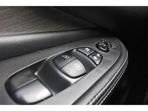 Used 2016 Nissan Murano S FWD image 23