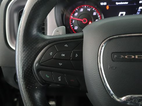 Used 2019 Dodge Charger SXT w/ Blacktop Package AWD/4WD image 11