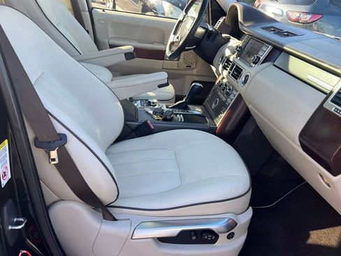 Used 2011 Land Rover Range Rover HSE AWD/4WD image 24