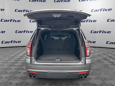 Used 2023 Chevrolet Suburban Premier image 11