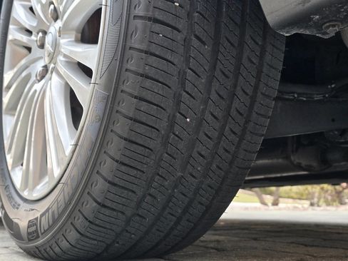 Used 2014 Chrysler 300 C image 45