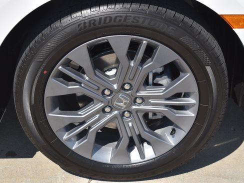 New 2026 Honda Odyssey Touring image 12