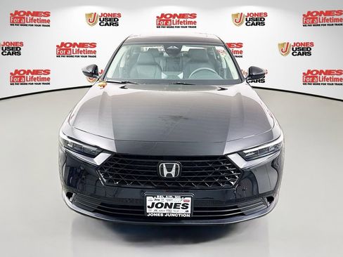 Used 2025 Honda Accord SE image 12