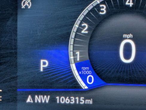 Used 2022 Volkswagen Tiguan SE image 7