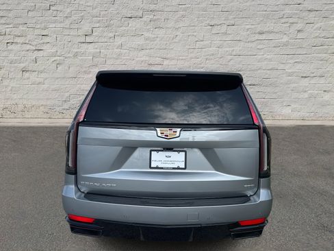 Used 2024 Cadillac Escalade Sport image 4