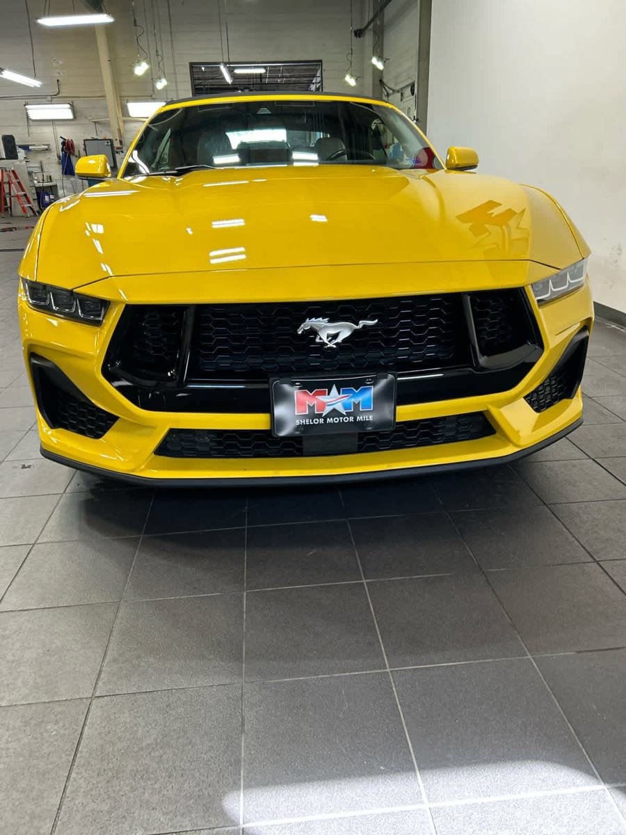 Used 2024 Ford Mustang Premium RWD image 3