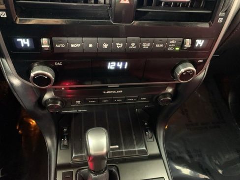 Used 2022 Lexus GX 460 Premium image 12