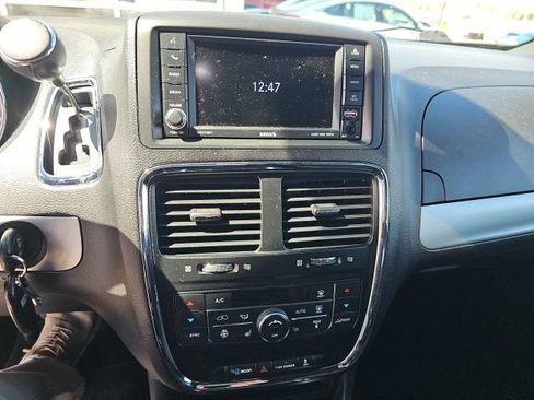 Used 2019 Dodge Grand Caravan GT image 20