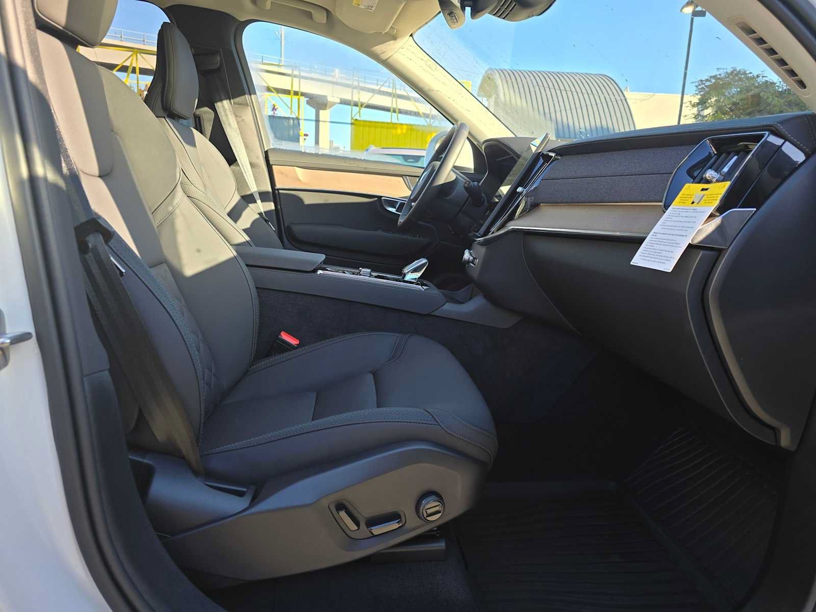 Used 2026 Volvo XC90 B6 Plus w/ Protection Package AWD/4WD image 10