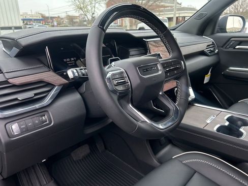 New 2026 GMC Acadia Denali image 10