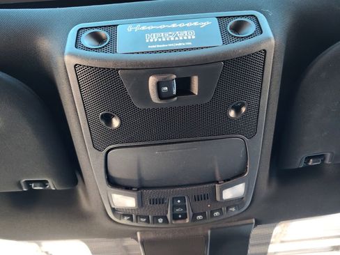 Used 2018 Ford F150 Platinum w/ Equipment Group 701A Luxury image 5