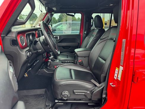 Used 2018 Jeep Wrangler Unlimited Rubicon AWD/4WD image 15