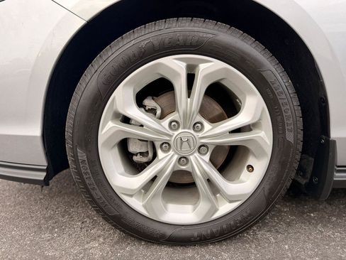Used 2024 Honda Accord LX image 27
